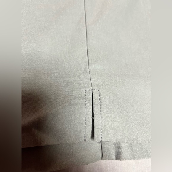 Additional Elle Womans Stretchy Gray/Green Pants w/ Pockets on Either Side!! - Picture 7 of 11